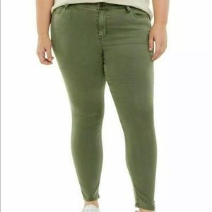 Celebrity Pink Women’s Green, Mid Rise Ankle Skinny Pants